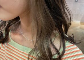 【FERIAあべの】くすみベージュ×イヤリングカラー♪